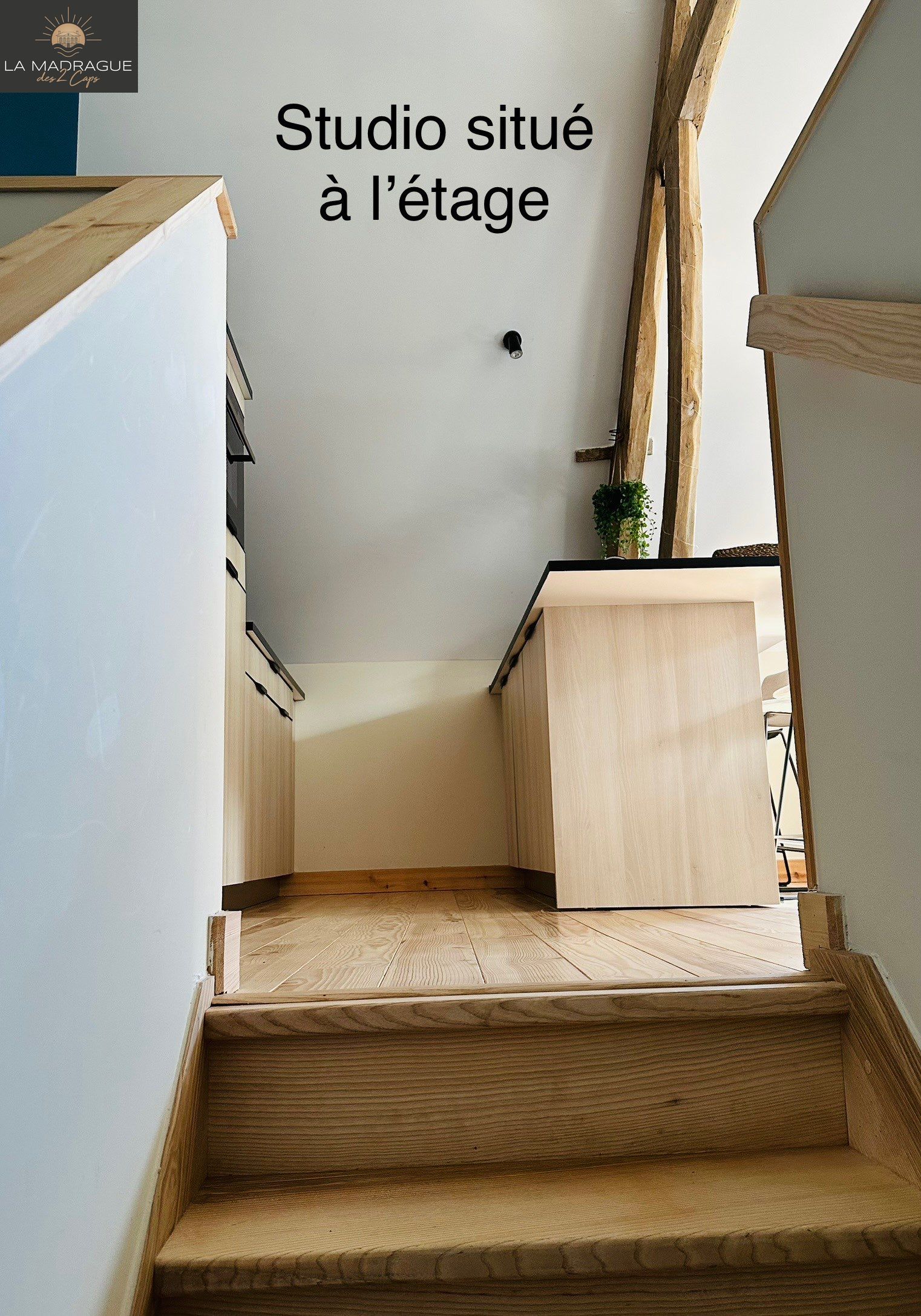 Entrée étage Mont de Couple